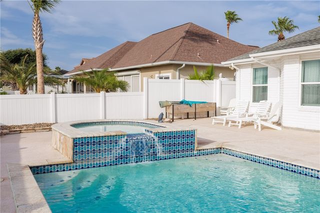 14846 Dasmarinas Dr, Corpus Christi, TX 78418