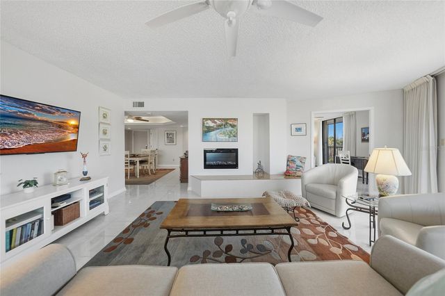 25188 MARION AVENUE D112, Punta Gorda, FL 33950