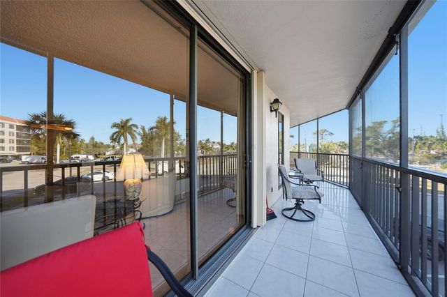 25188 MARION AVENUE D112, Punta Gorda, FL 33950