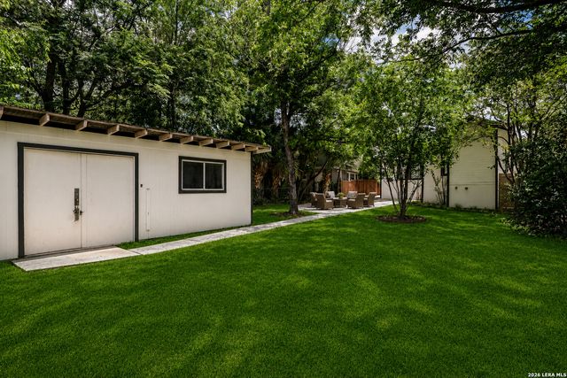 407 E COURTLAND PL, San Antonio, TX 78212