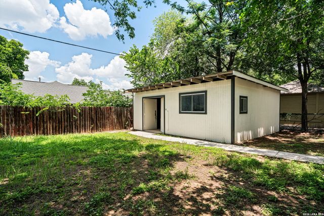 407 E COURTLAND PL, San Antonio, TX 78212