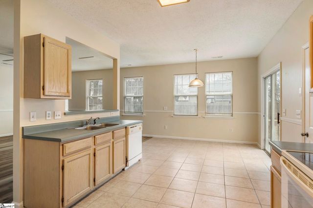 343 Annabel Drive, Boiling Springs, SC 29316