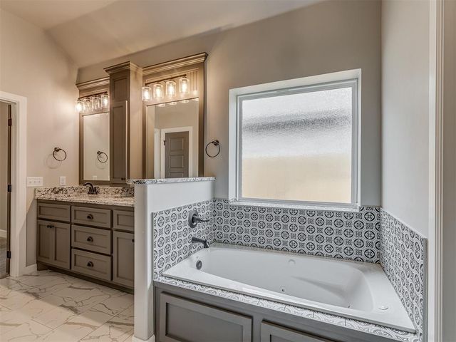 12013 SW 51st Street, Mustang, OK 73064
