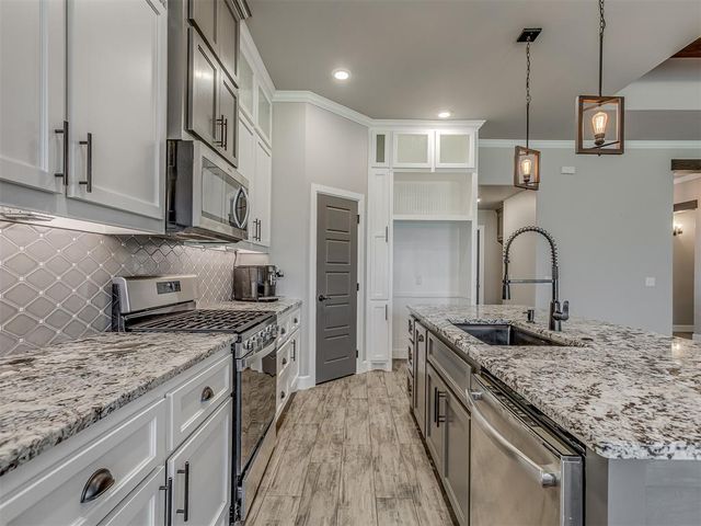 12013 SW 51st Street, Mustang, OK 73064