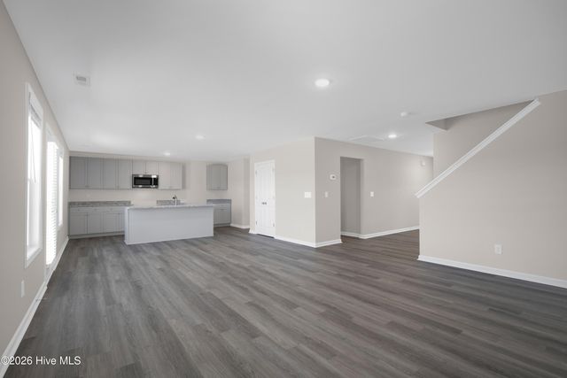 80 Coachman Lane, Autryville, NC 28318