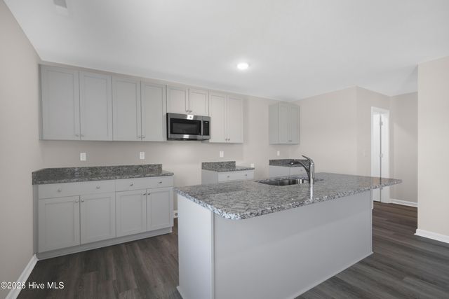 80 Coachman Lane, Autryville, NC 28318