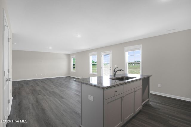 80 Coachman Lane, Autryville, NC 28318