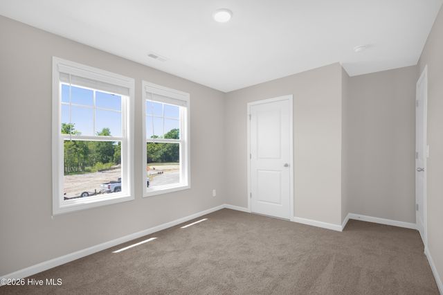 80 Coachman Lane, Autryville, NC 28318