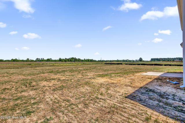 80 Coachman Lane, Autryville, NC 28318