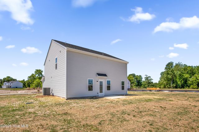 80 Coachman Lane, Autryville, NC 28318