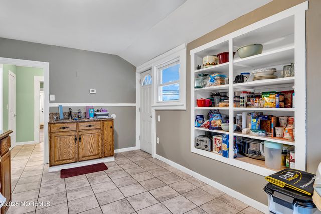 103 Lilac Street, Lakehurst, NJ 08733