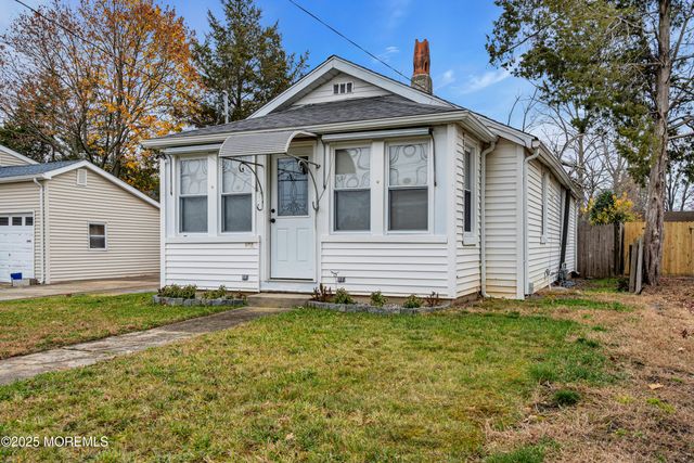 103 Lilac Street, Lakehurst, NJ 08733