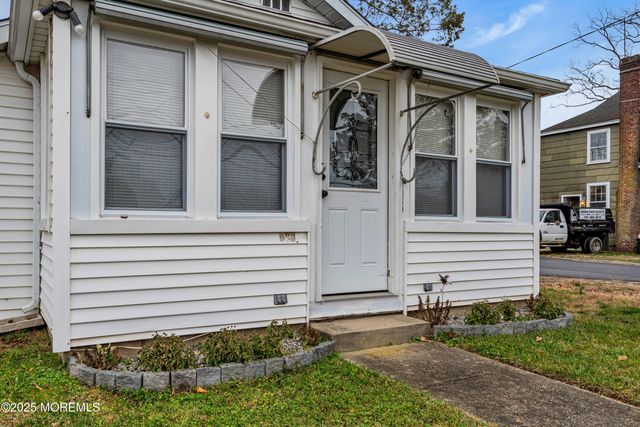 103 Lilac Street, Lakehurst, NJ 08733