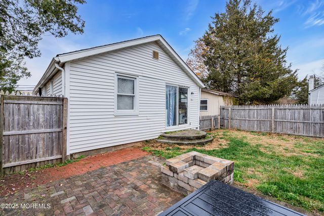 103 Lilac Street, Lakehurst, NJ 08733