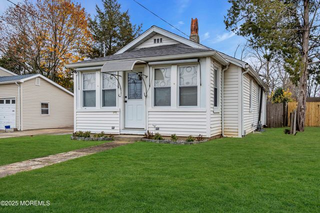 103 Lilac Street, Lakehurst, NJ 08733