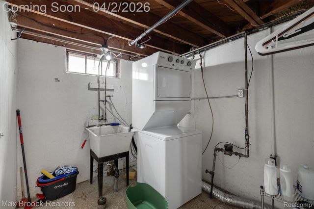 774 Gardendale Street, Ferndale, MI 48220