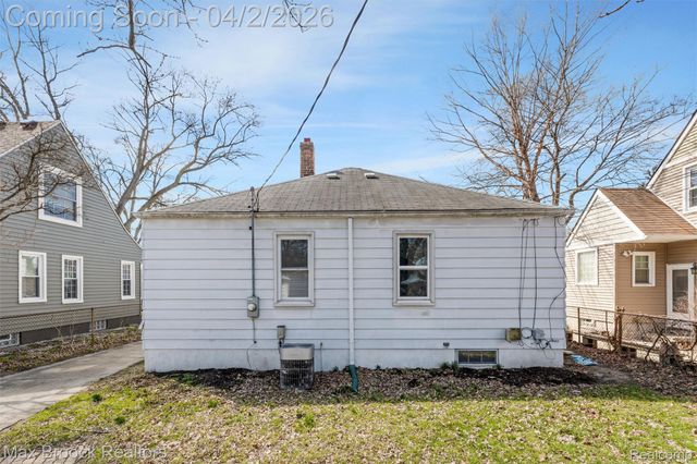 774 Gardendale Street, Ferndale, MI 48220