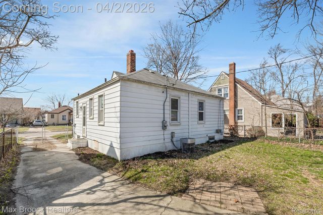 774 Gardendale Street, Ferndale, MI 48220