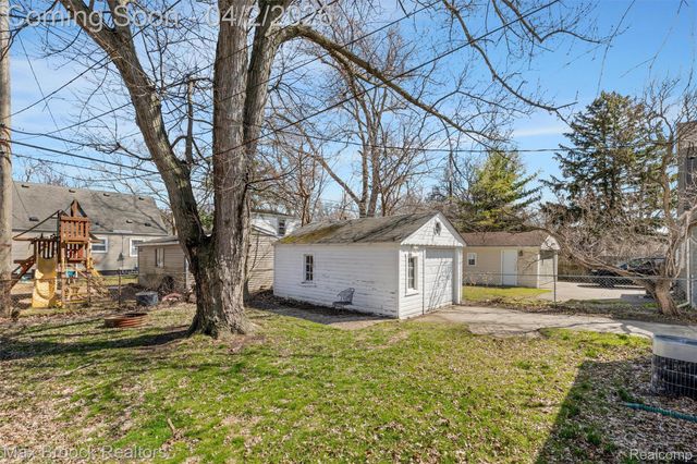 774 Gardendale Street, Ferndale, MI 48220