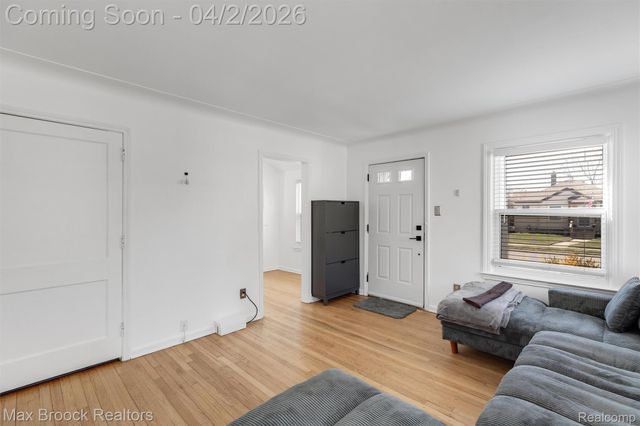 774 Gardendale Street, Ferndale, MI 48220