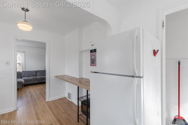 774 Gardendale Street, Ferndale, MI 48220