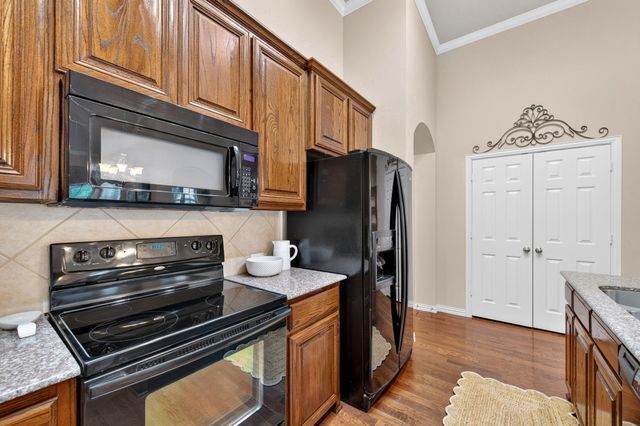5878 Fairview Parkway, Fairview, TX 75069