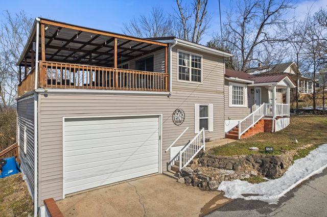 170 Rainey Street, Forsyth, MO 65653