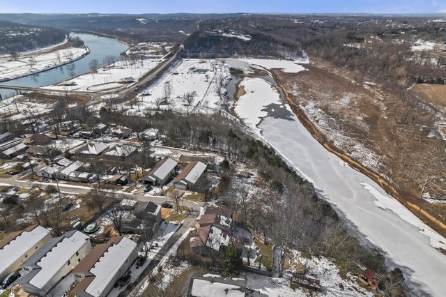 170 Rainey Street, Forsyth, MO 65653