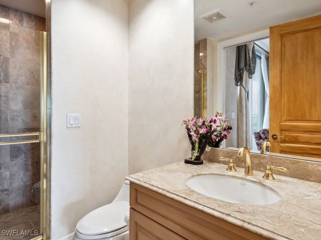 970 Cape Marco DR 402, Marco Island, FL 34145