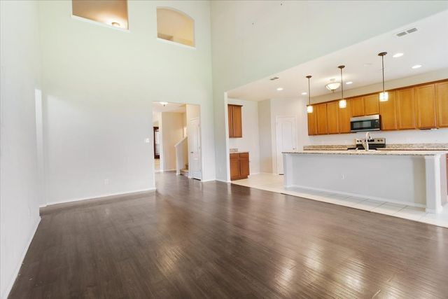 802 Swan Ridge Drive, Sherman, TX 75092