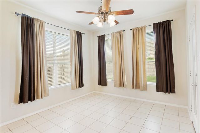 802 Swan Ridge Drive, Sherman, TX 75092