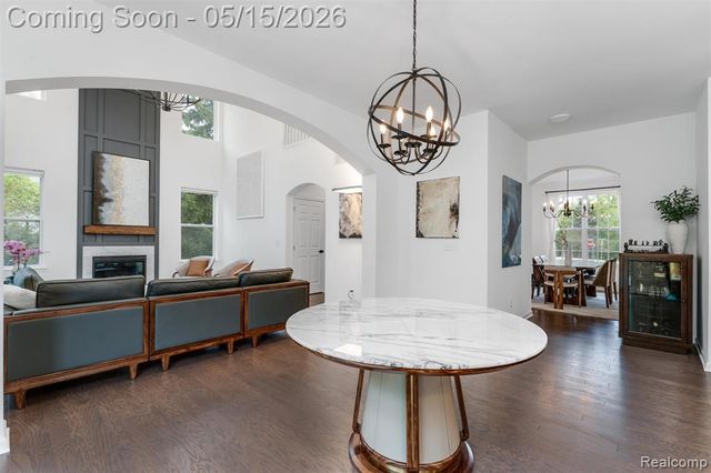 908 S Livernois Road, Rochester Hills, MI 48307