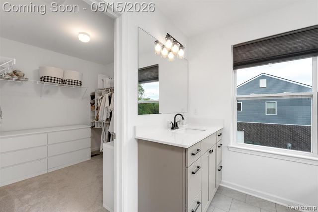 908 S Livernois Road, Rochester Hills, MI 48307