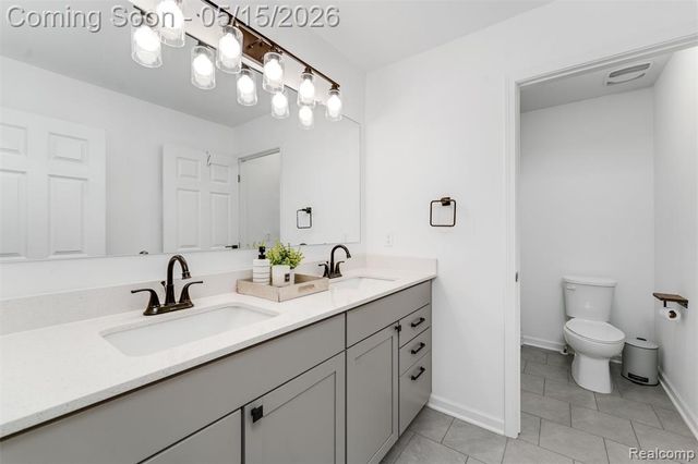908 S Livernois Road, Rochester Hills, MI 48307