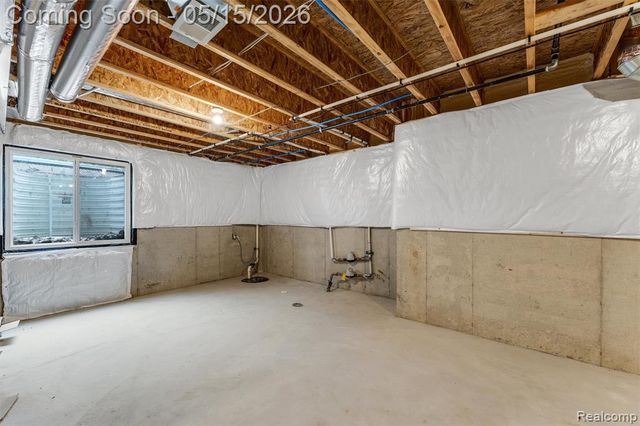 908 S Livernois Road, Rochester Hills, MI 48307