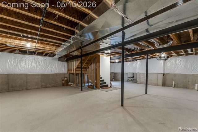 908 S Livernois Road, Rochester Hills, MI 48307
