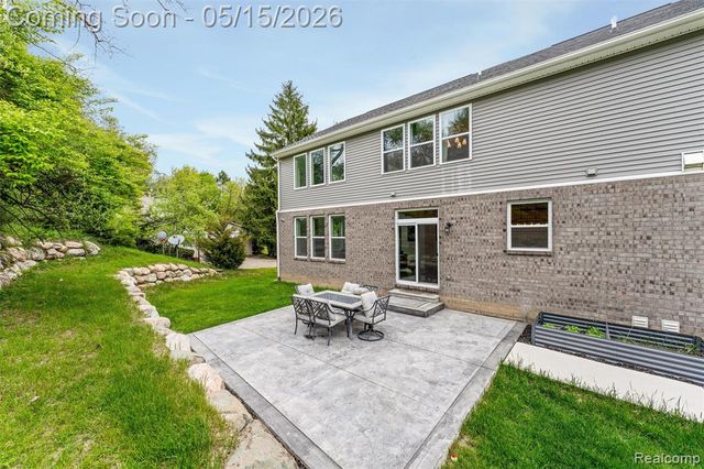 908 S Livernois Road, Rochester Hills, MI 48307