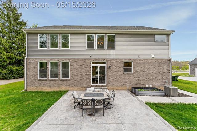908 S Livernois Road, Rochester Hills, MI 48307