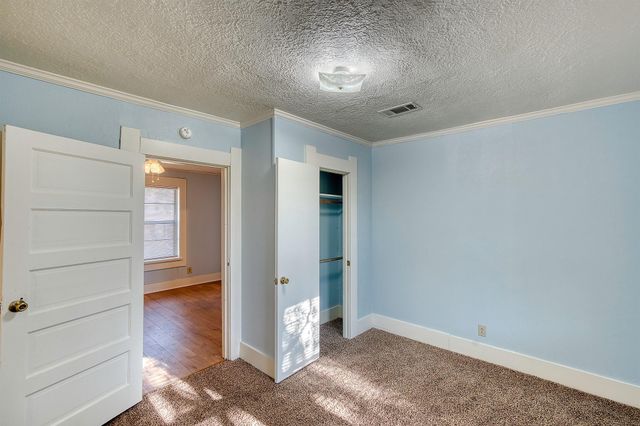 2125 Avenue A, Nederland, TX 77627