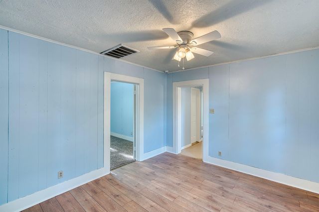 2125 Avenue A, Nederland, TX 77627