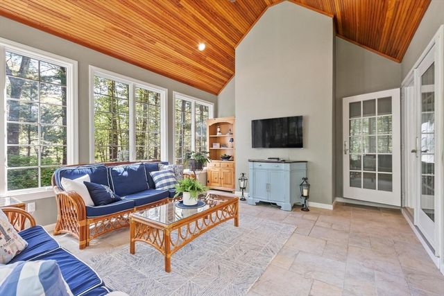 25 Whitney Lane, Boxborough, MA 01719