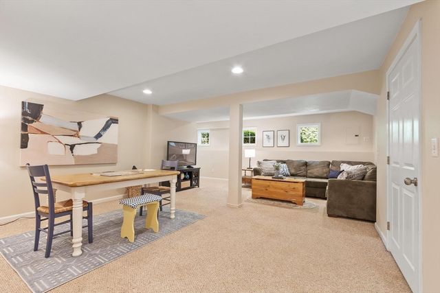 25 Whitney Lane, Boxborough, MA 01719
