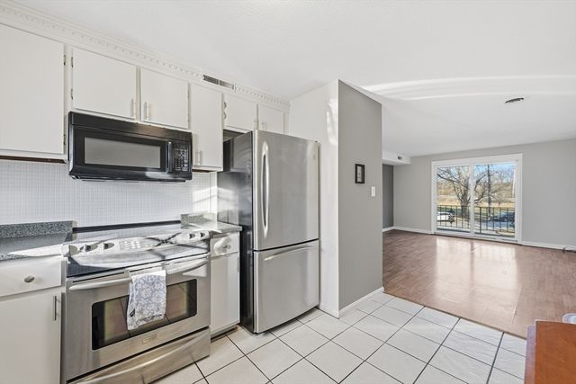 5 Pilgrim Circle C, Methuen, MA 01844