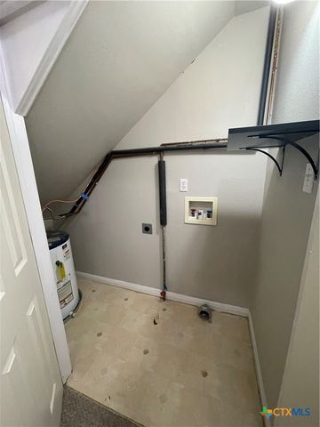 542 Lonesome, Canyon Lake, TX 78133