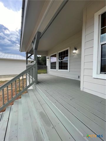 542 Lonesome, Canyon Lake, TX 78133