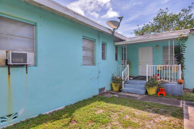 258 Conniston Road, West Palm Beach, FL 33405