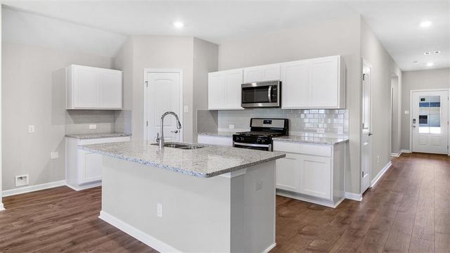 3141 Sapphire Drive, Lake Charles, LA 70607