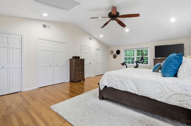 47 Brook Drive, Lynnfield, MA 01940