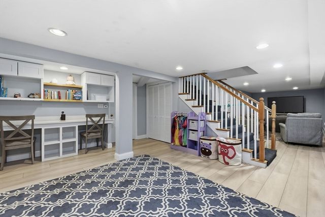 47 Brook Drive, Lynnfield, MA 01940