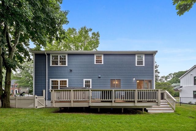 47 Brook Drive, Lynnfield, MA 01940